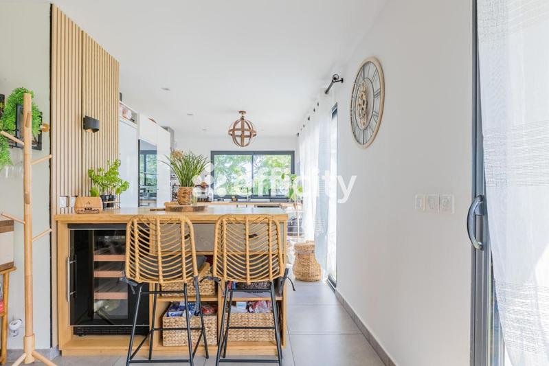 Maison - 125 m² - 5 pièces