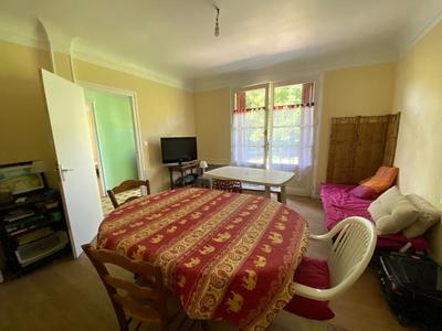 Maison - 137 m² - 6 pièces