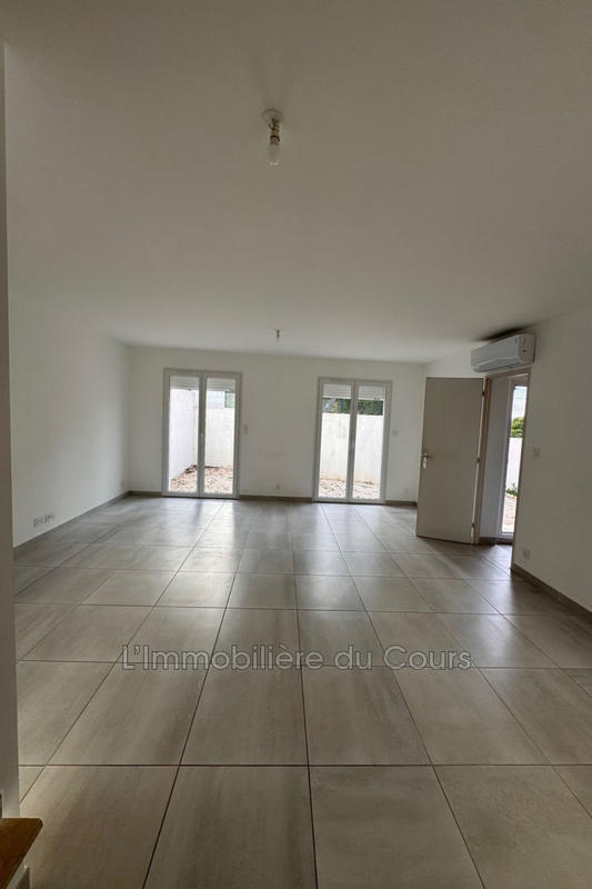 Villa - 90 m² - 4 pièces