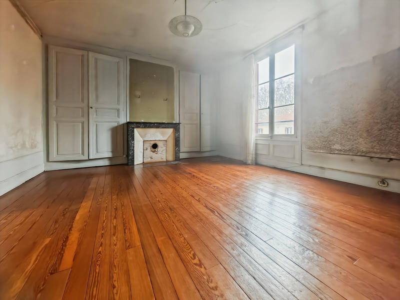 Maison - 94 m² - 5 pièces