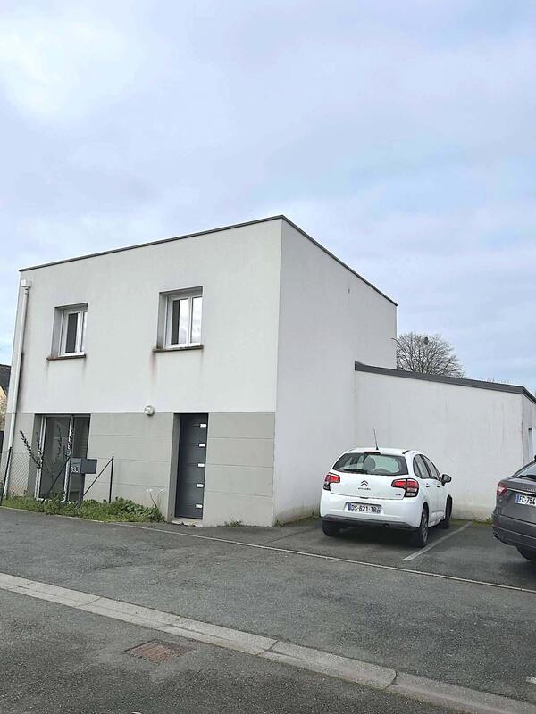 Maison - 100 m² - 5 pièces