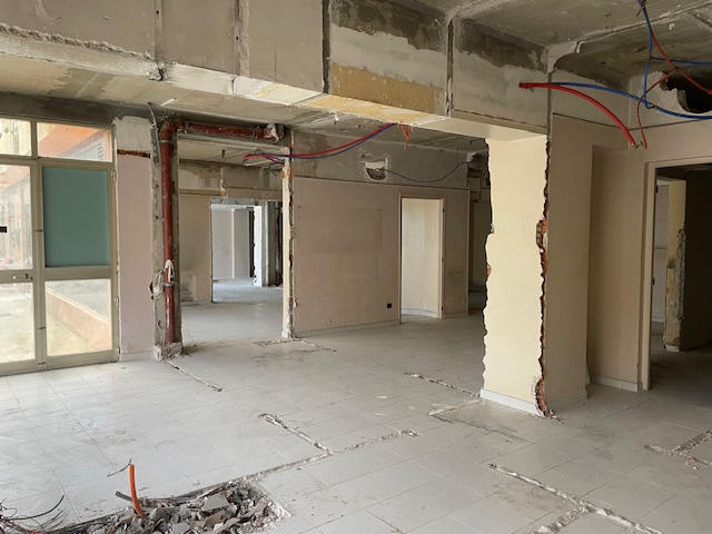 Local commercial - 317 m²