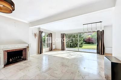 Demeure - 106 m² - 6 pièces