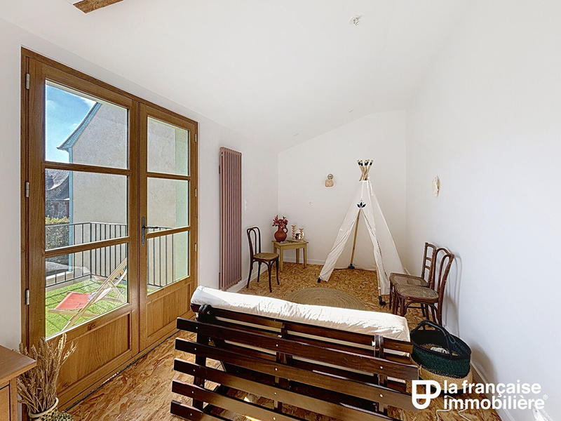 Maison - 180 m² - 6 pièces