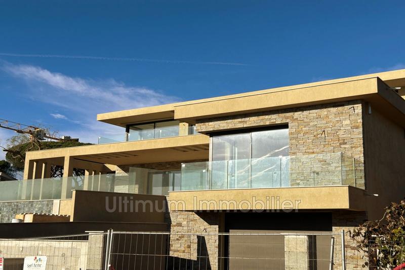 Maison contemporaine - 380 m²