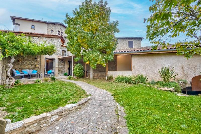 Maison - 168 m² - 6 pièces