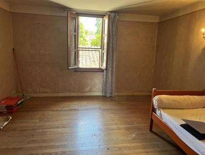 Maison - 90 m² - 3 pièces