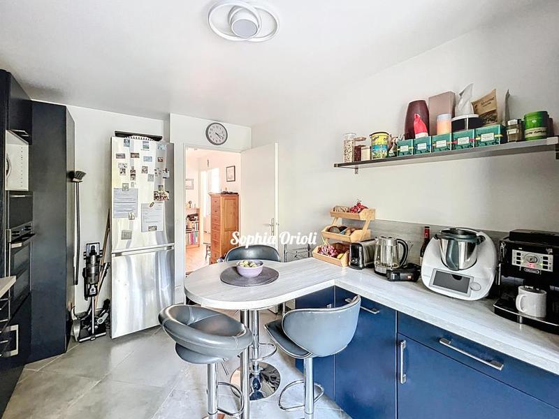 Appartement - 90 m² - 4 pièces