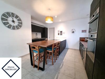 Maison contemporaine - 114 m² - 8 pièces