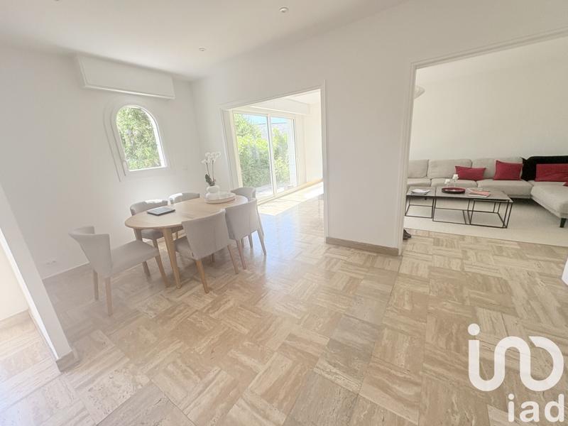 Maison - 195 m² - 8 pièces