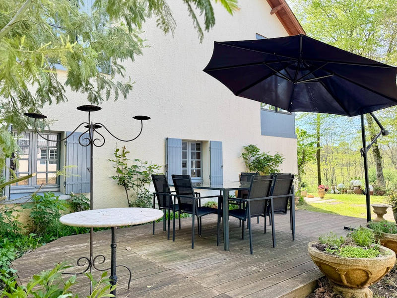 Maison - 211 m² - 8 pièces