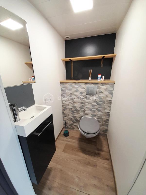 Maison traditionnelle - 128 m² - 6 pièces