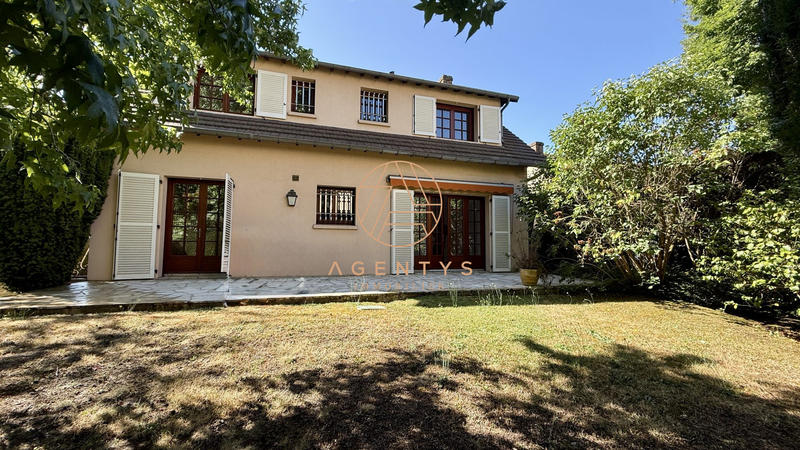Maison - 165 m² - 6 pièces