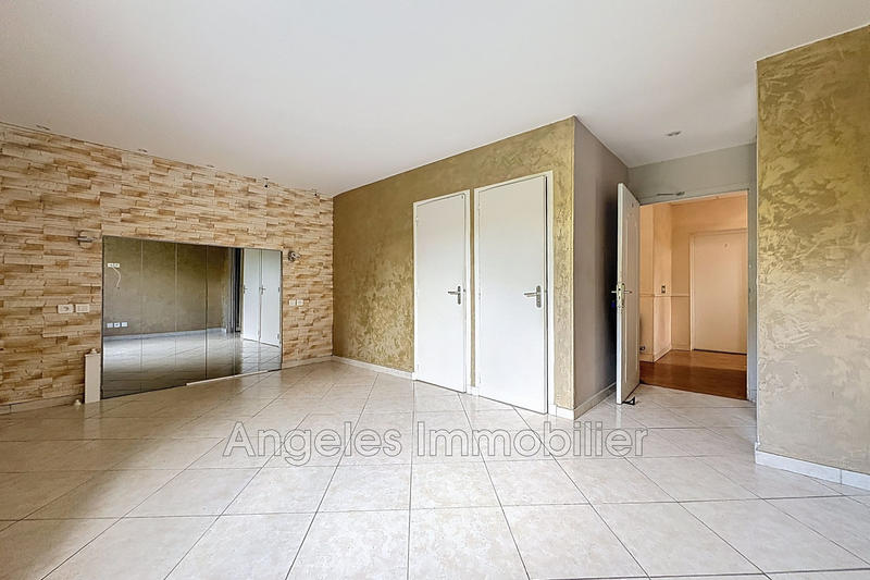 Maison chambre d'hôtes - 449 m²