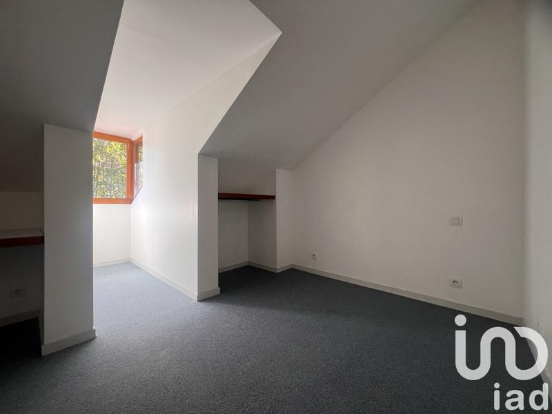 Maison - 283 m² - 11 pièces