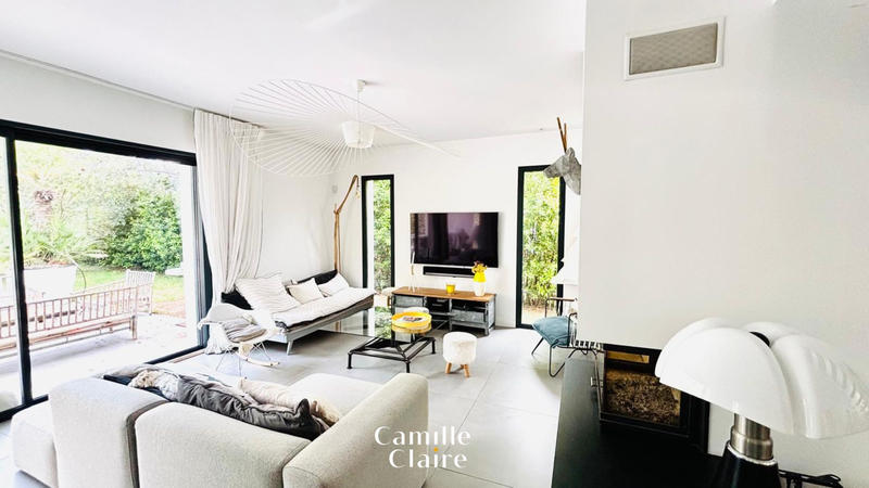 Maison - 175 m² - 5 pièces