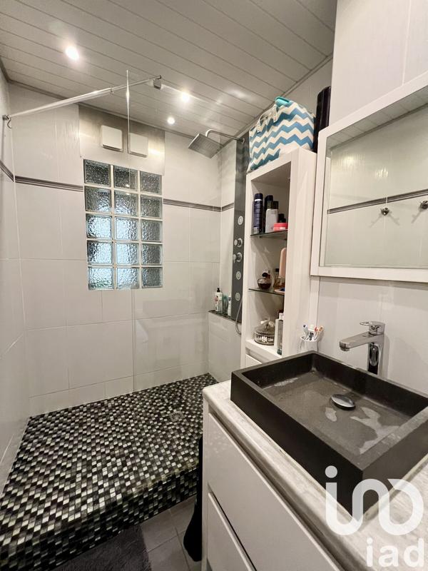 Appartement - 77 m² - 4 pièces