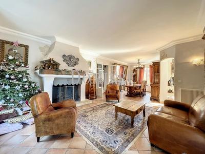 Villa - 195 m² - 7 pièces