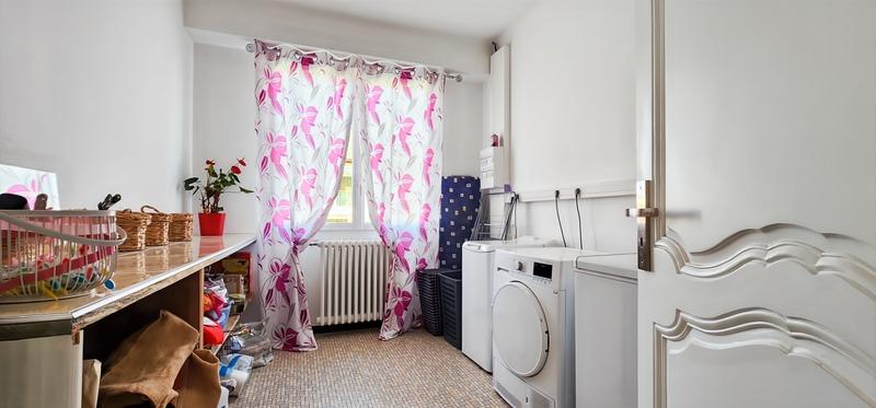 Maison bourgeoise - 250 m² - 7 pièces