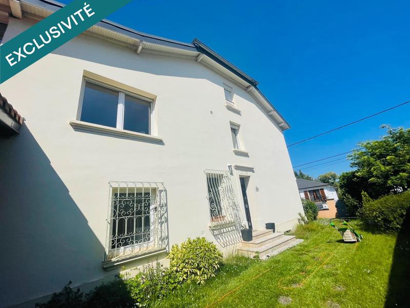 Maison - 219 m² - 9 pièces