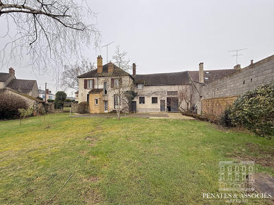 Maison - 156 m² - 7 pièces