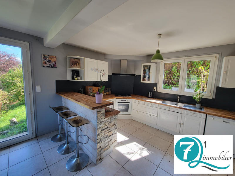 Maison - 110 m² - 7 pièces