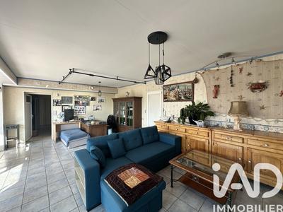 Maison - 182 m² - 3 pièces