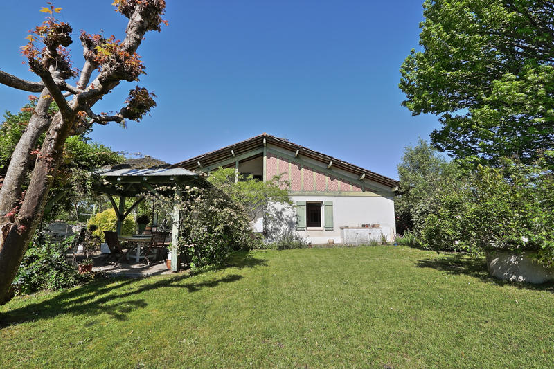 Maison - 175 m² - 6 pièces