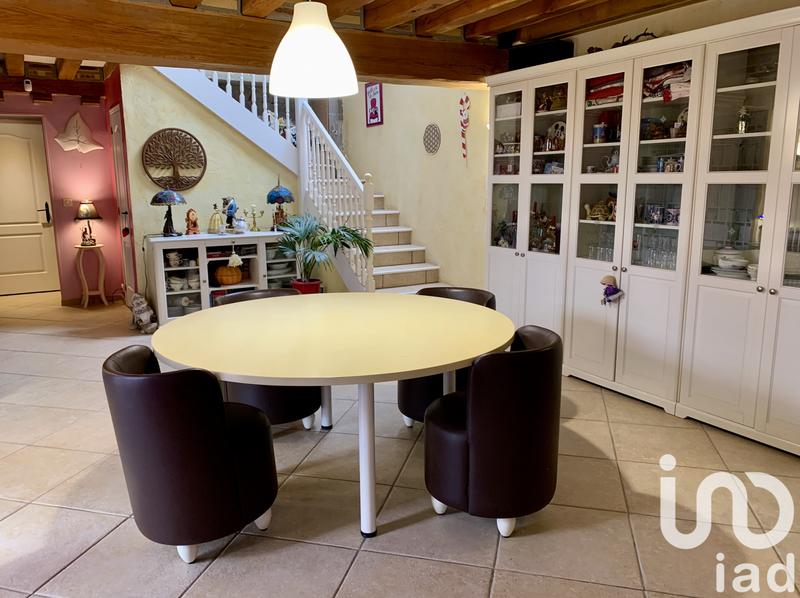 Maison - 277 m² - 7 pièces