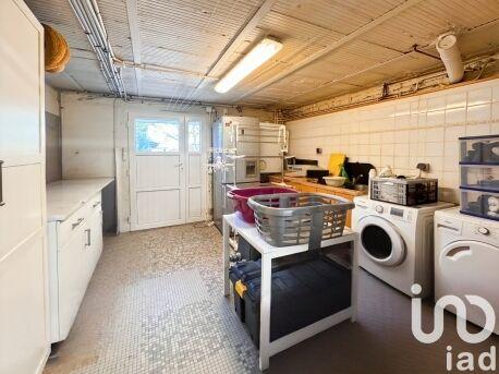 Maison - 161 m² - 8 pièces