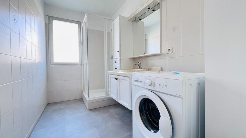 Appartement - 97 m² - 6 pièces