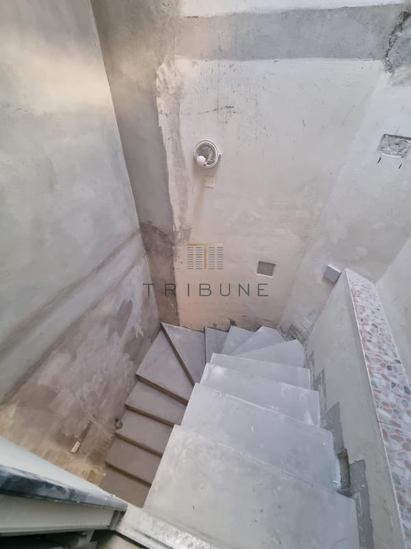 Immeuble - 190 m² - 6 pièces