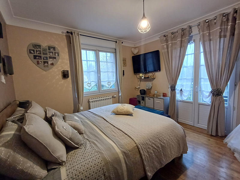 Maison - 107 m² - 6 pièces