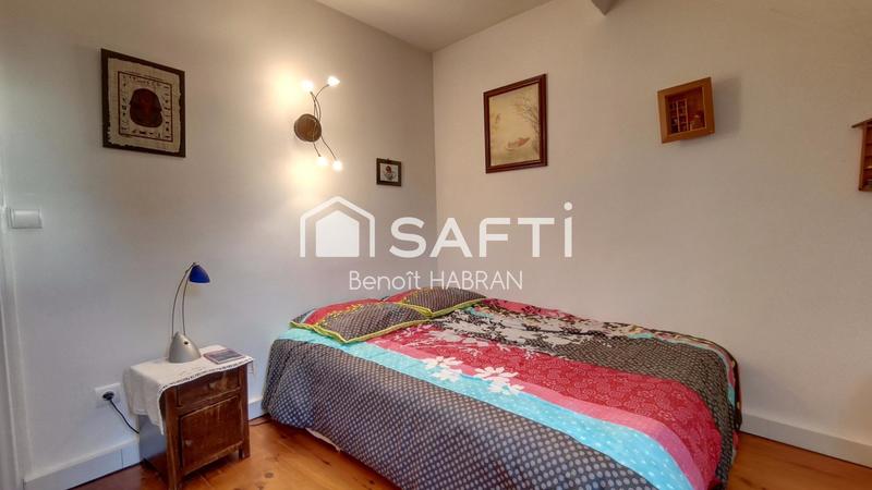 Maison - 235 m² - 8 pièces