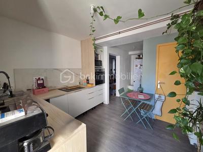 Maison - 98 m² - 5 pièces