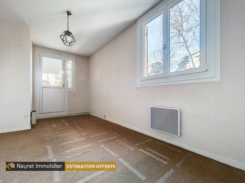 Appartement - 82 m² - 4 pièces