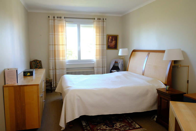 Propriété - 228 m² - 6 pièces