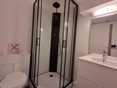 Studio - 15 m² - 1 pièce