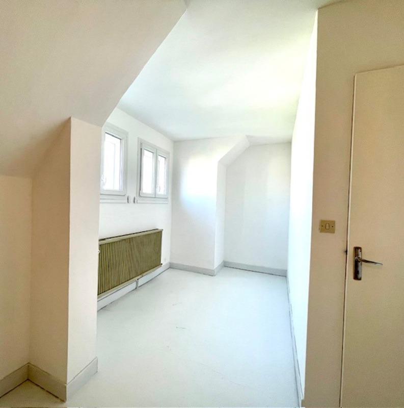 Maison - 106 m² - 6 pièces