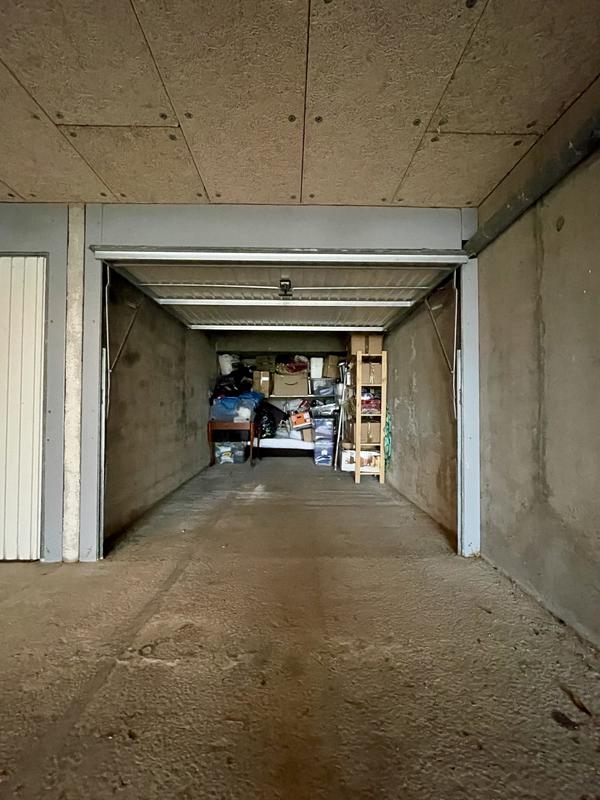 Parking / Garage - 13 m²