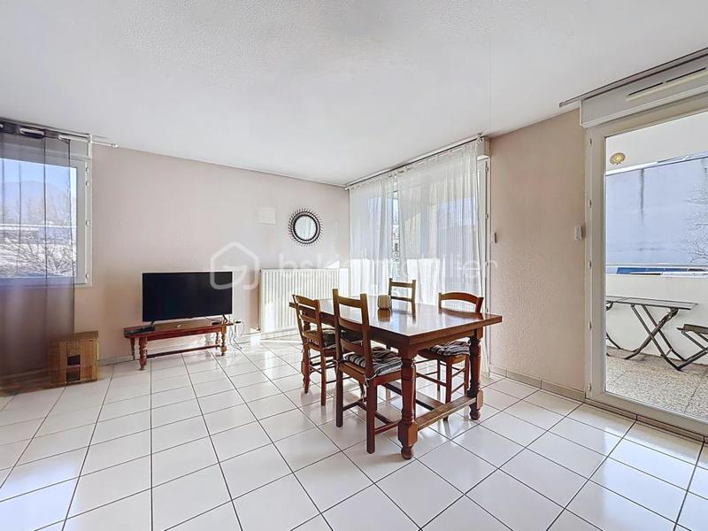 Appartement - 97 m² - 4 pièces