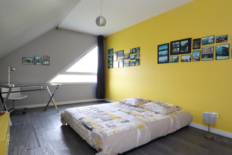 Maison - 255 m² - 10 pièces