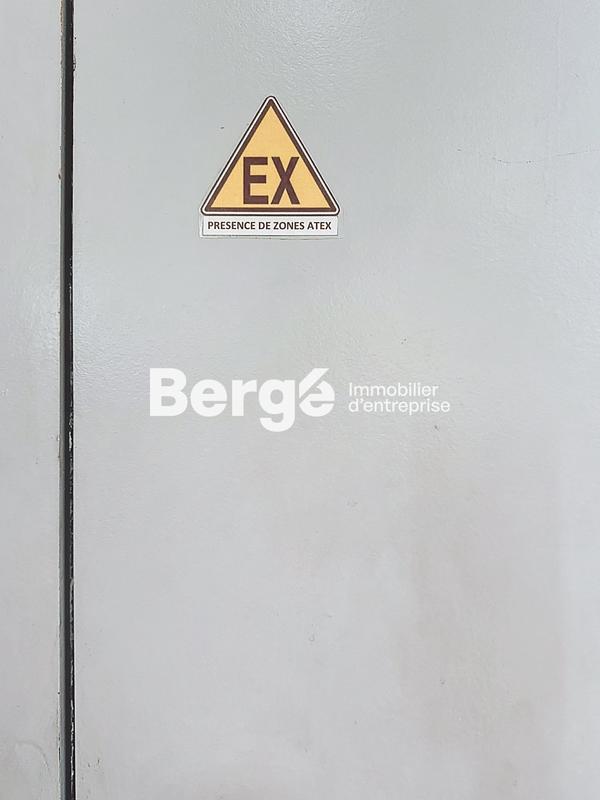 Entrepôt - 691 m²