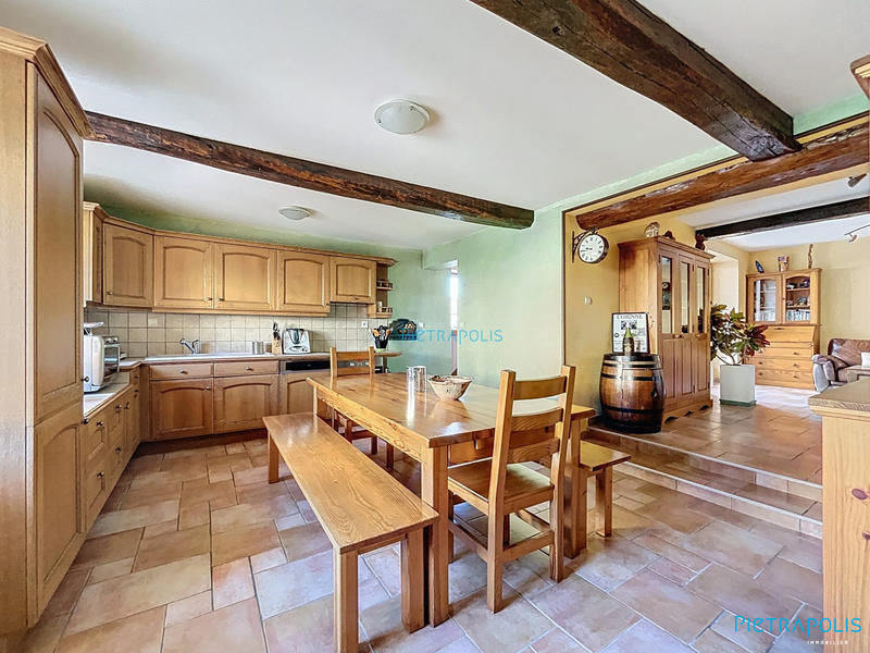 Maison - 93 m² - 4 pièces