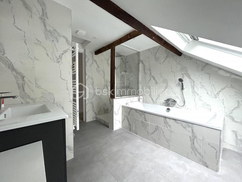 Maison - 190 m² - 6 pièces