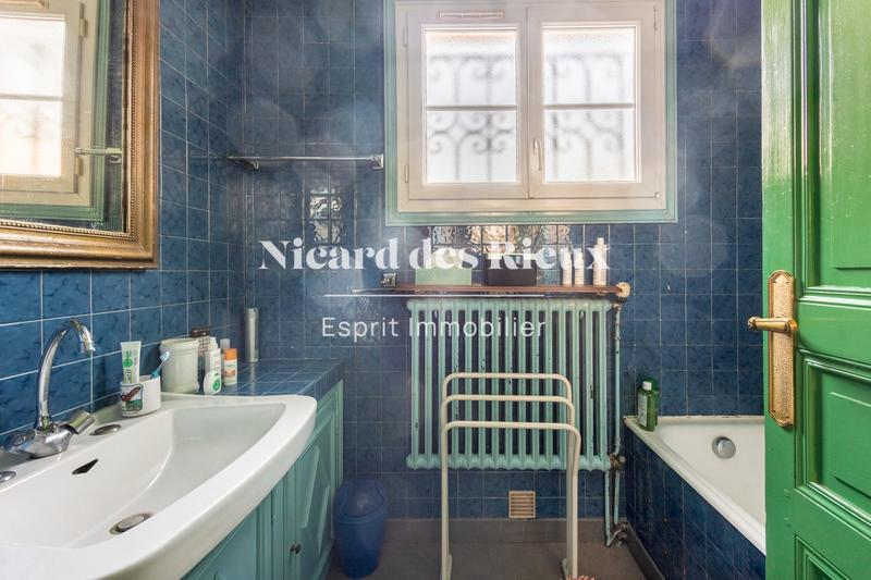 Maison - 278 m² - 12 pièces