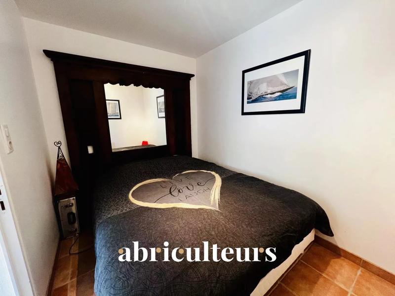 Maison - 188 m² - 8 pièces