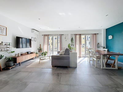 Appartement - 86 m² - 3 pièces