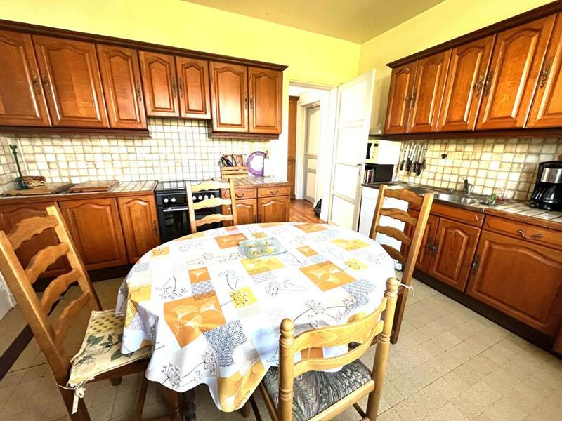 Maison - 118 m² - 8 pièces