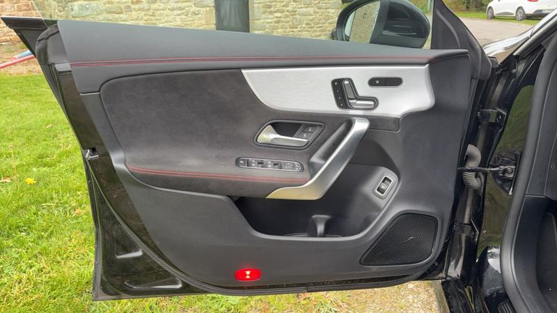 Mercedes Cla Shooting Brake Classe II 180 d 116 7g-Dct Amg Line